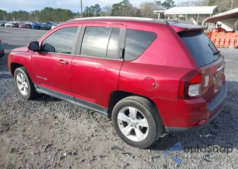 2015 Jeep Compass Latitude z USA, uszkodzony, nr VIN 1C4NJCEB2FD210230